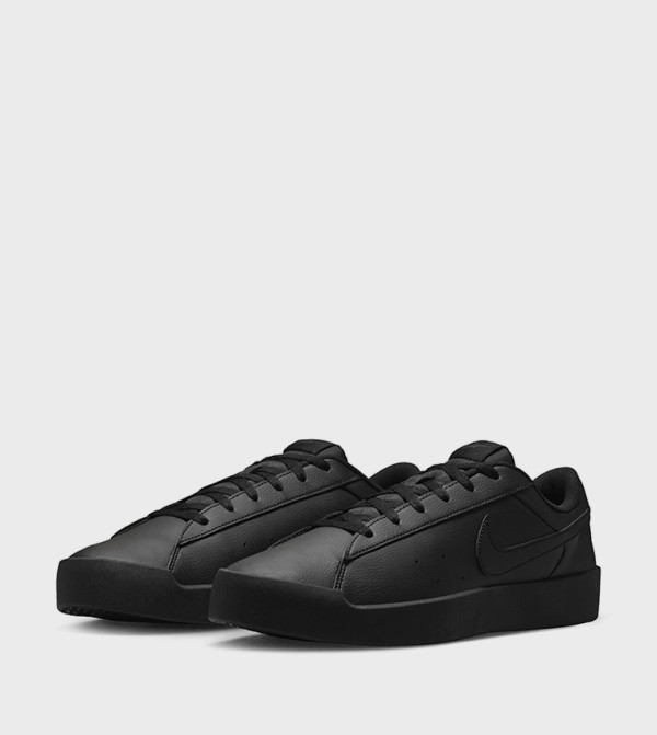Nike Nike - BLACK Low Top