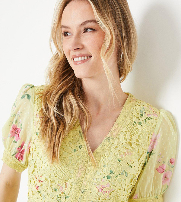 Oasis  floral-dresses-march - Yellow Casual Dresses