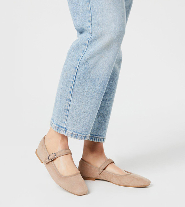 Oasis  - Beige Pumps