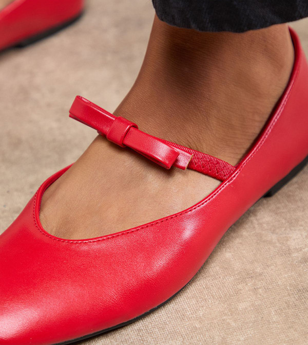 Oasis - Outlet  Mary Janes - Red Mary Janes