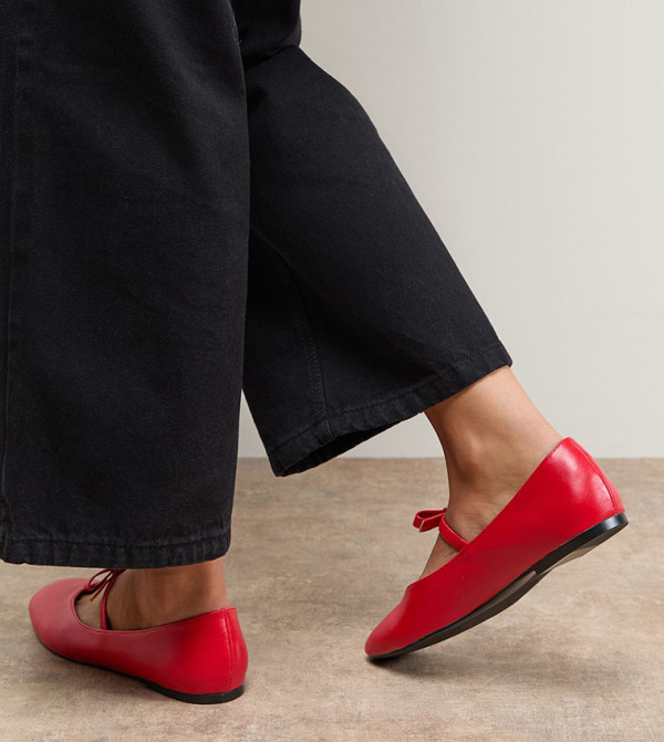 Oasis - Outlet  Mary Janes - Red Mary Janes
