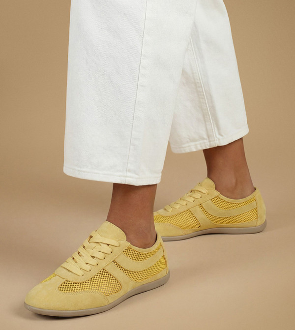 Oasis  - Yellow Low Top