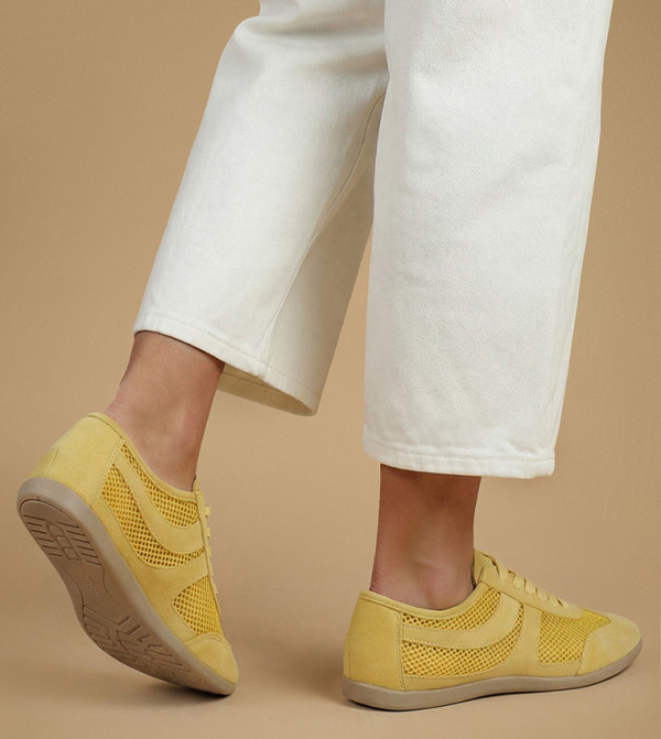 Oasis  - Yellow Low Top