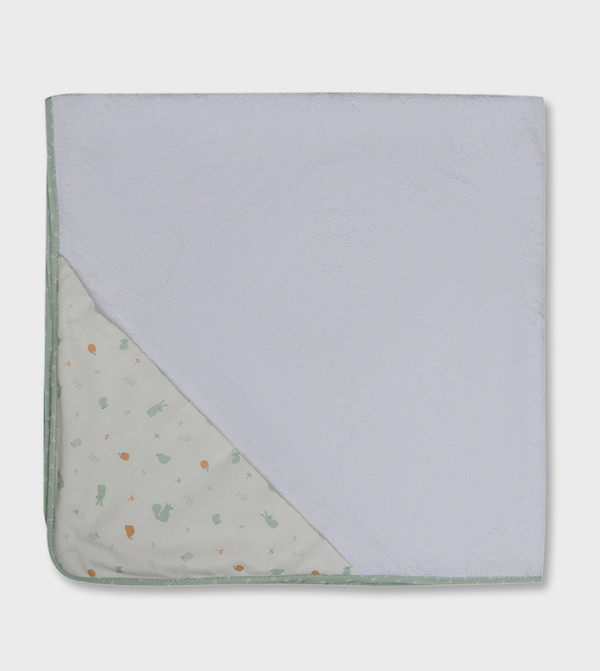 BABIES & MORE  Bath Time - White Towels & Flannels
