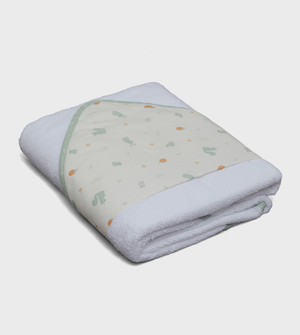 BABIES & MORE  Towels & Flannels - White Towels & Flannels