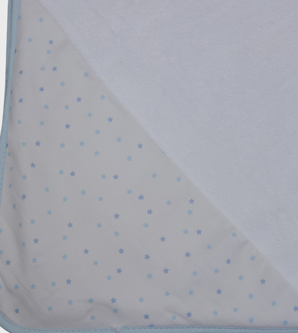 BABIES & MORE  Towels & Flannels - White Towels & Flannels