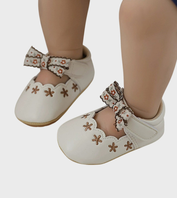 Bambimici Bambimici - Cream Casual Slip-On's
