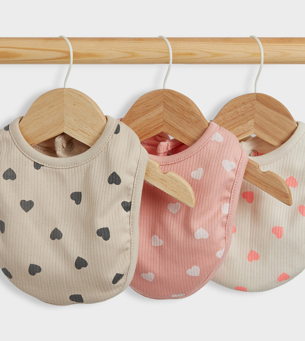 BABIES & MORE  Bibs & Hanky - Multi Bibs & Hanky