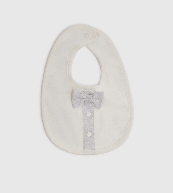 BABIES & MORE  Bibs & Hanky - White Bibs & Hanky