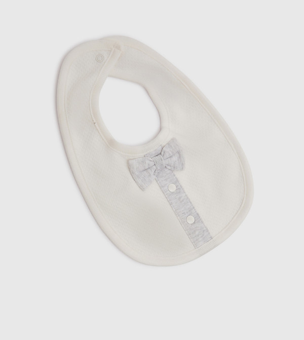 BABIES & MORE  Bibs & Hanky - White Bibs & Hanky