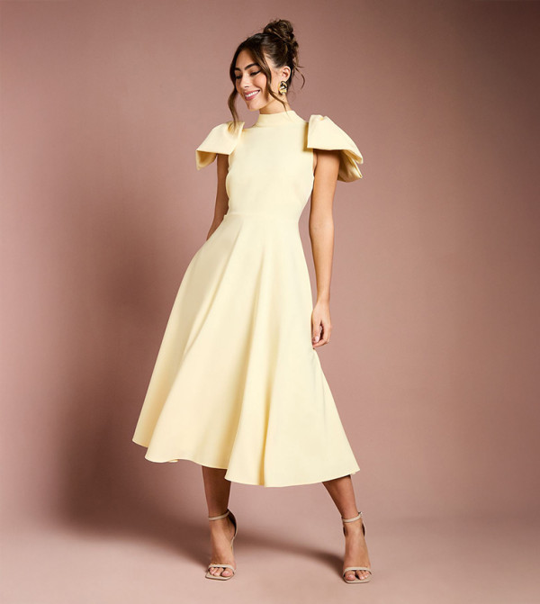 كوست  فساتين - أصفر Midi Dresses