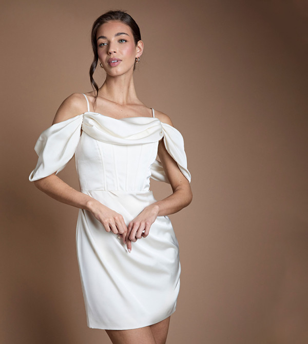 كوست  فساتين ميني  - عاجي  Mini Dresses