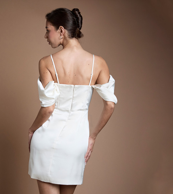 كوست  فساتين ميني  - عاجي  Mini Dresses