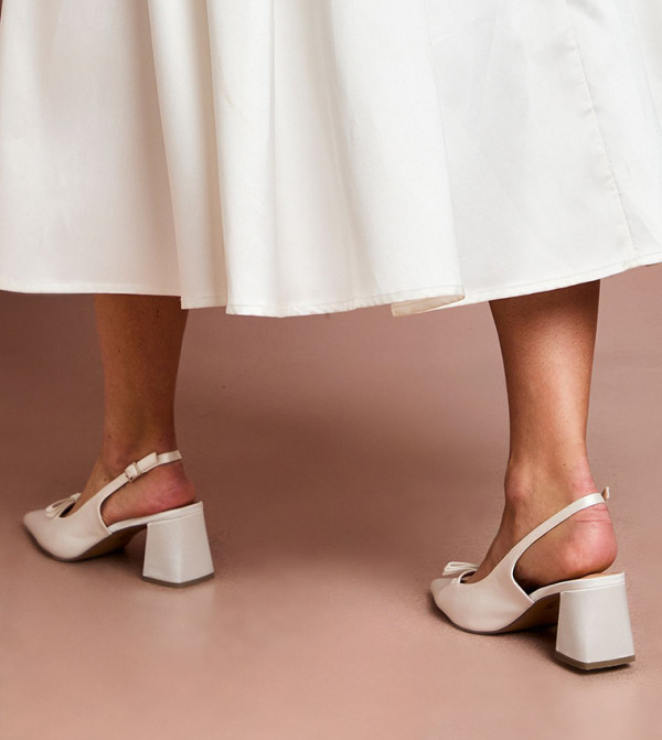 Coast  - White Pumps