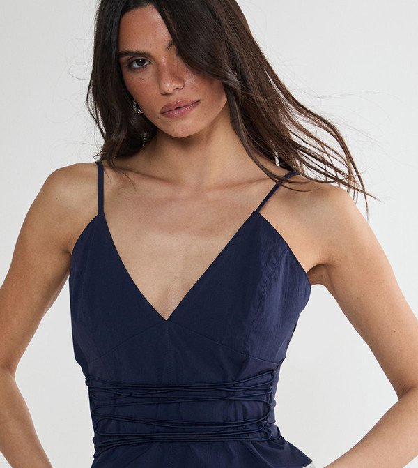 ناستي غال  dark-romantic - كحلي Cropped Tops