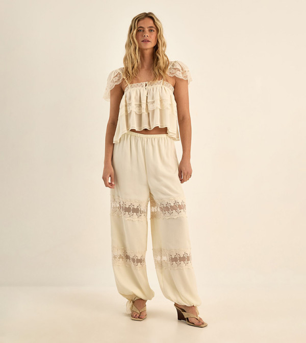 ناستي غال ناستي غال - كريمي  Cropped Tops