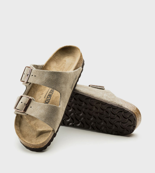 بيركنستوك  صنادل - رمادي داكن صنادل كاجوال