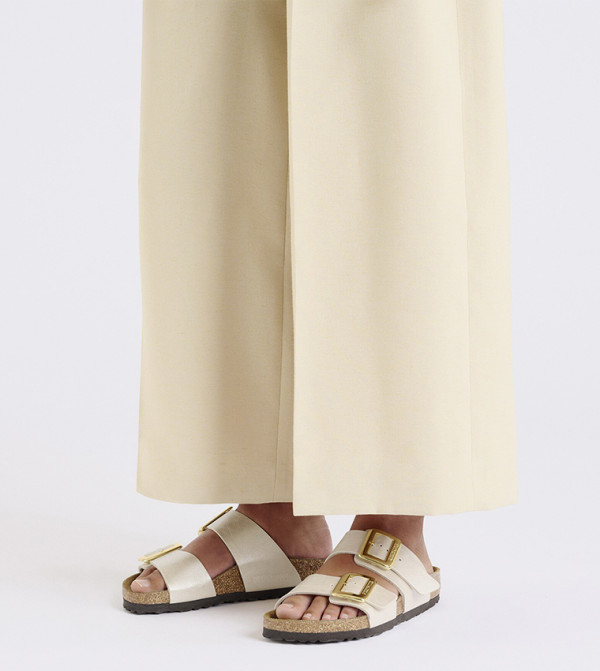 بيركنستوك  suede-edit - أبيض Flat Sandals