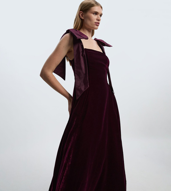 كارن ميلين  فساتين ميدي  - أحمر Midi Dresses