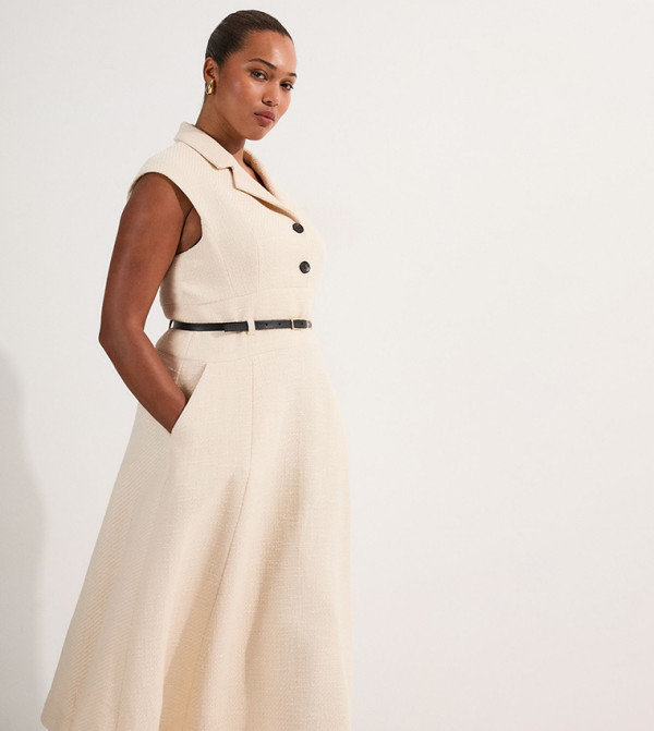 Karen Millen - Outlet  Plus Size - Cream Dresses
