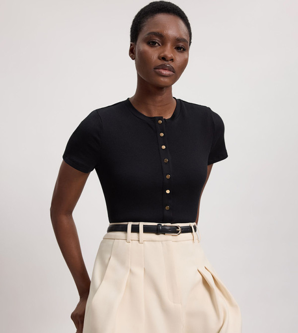 كارن ميلين كارن ميلين - أسود Short Sleeve T-Shirts