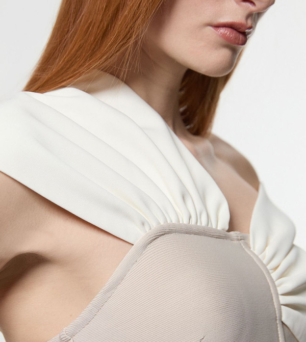 Karen Millen Karen Millen - Taupe Casual Tops