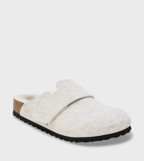 Birkenstock  Shoes - Beige undefined