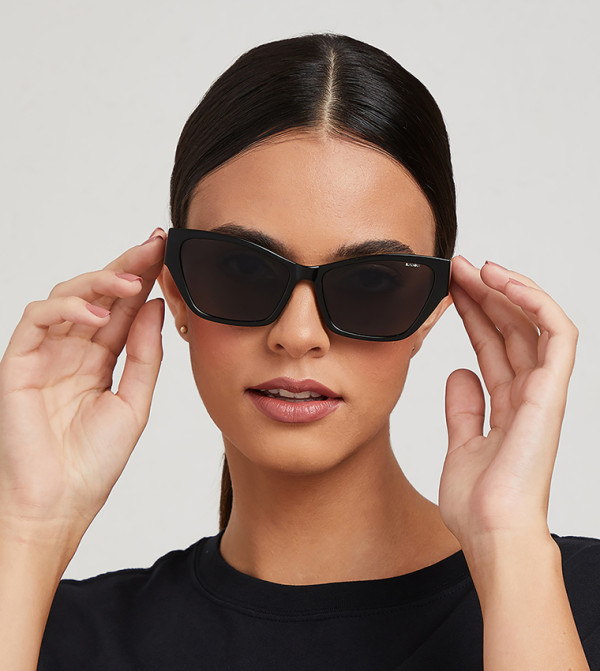 بلاك أوت  نظارات شمسية عين القطة  - أسود Cat Eye
