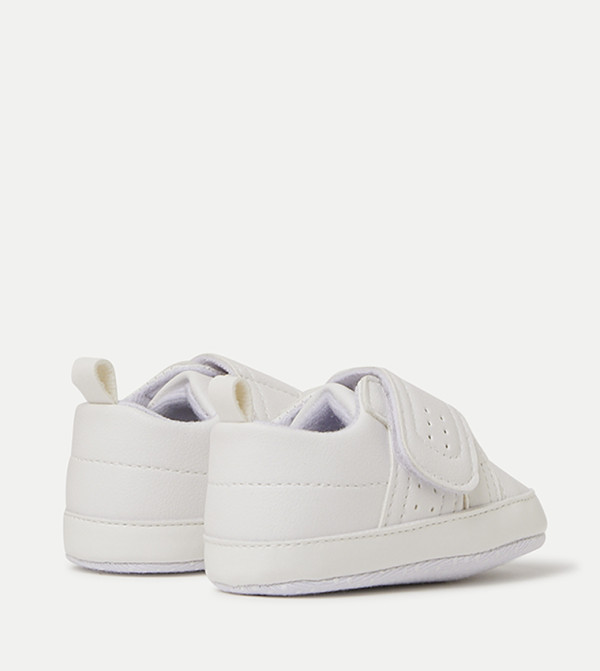 BABIES & MORE Booties - White Casual Shoes