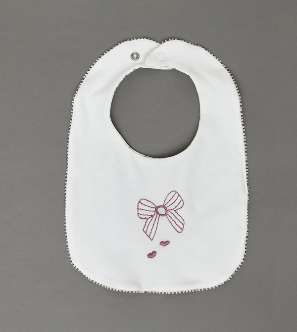 BABIES & MORE  Bibs & Hanky - White Bibs & Hanky