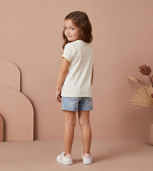 BABIES & MORE  - White T-Shirts