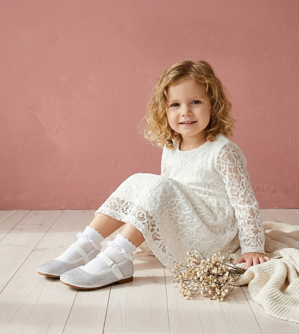 BABIES & MORE  Footwear - White Ballerina