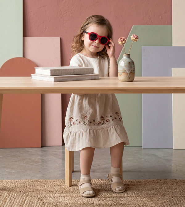 BABIES & MORE  Sunshades - Red Sunshades