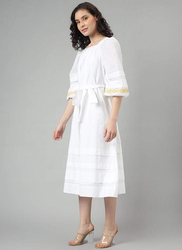 بيفرلي هيلز بولو كلوب  - أبيض فساتين كاجوال