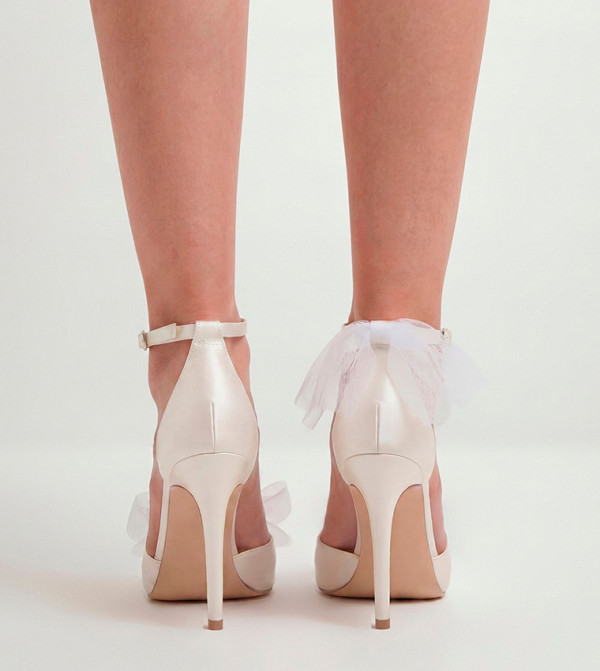 MissPap MissPap - White Pumps