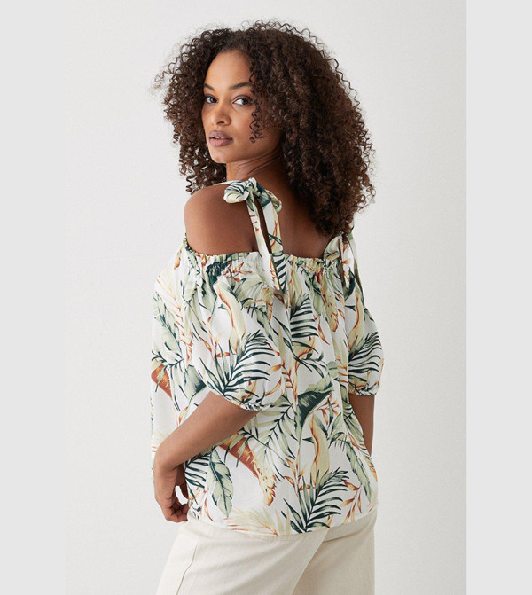 Dorothy Perkins Floral-Prints - Ivory Tops & Blouses