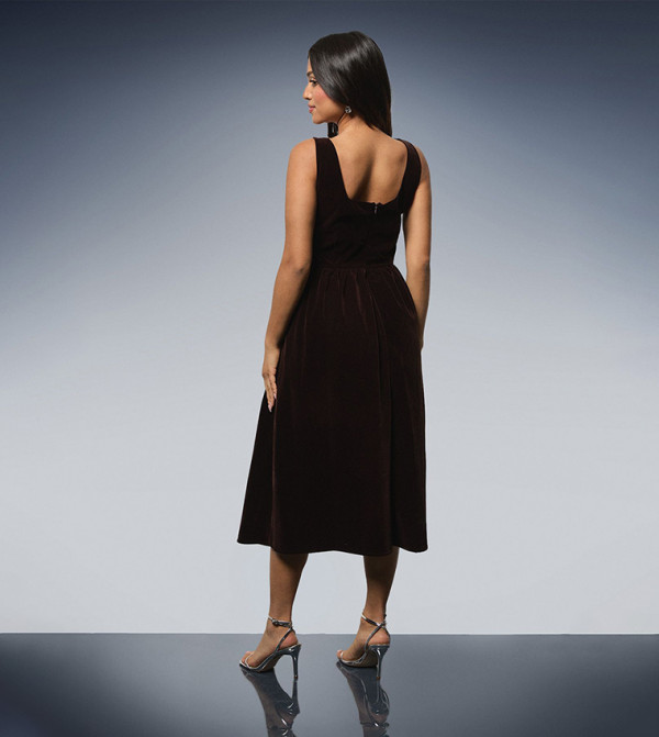 دوروثي بيركينز  فساتين ميدي  - بني  Midi Dresses