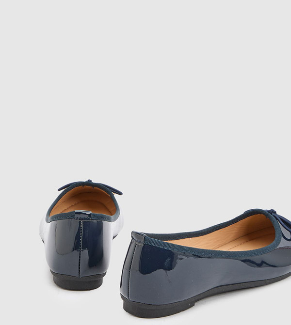 Good For the Sole Good For the Sole - Navy undefined