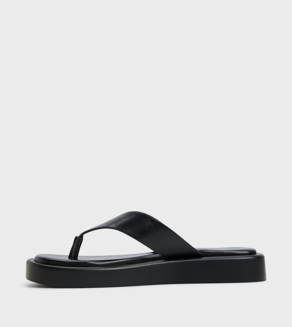 Call it Spring Call It Spring - Black Flat Sandals