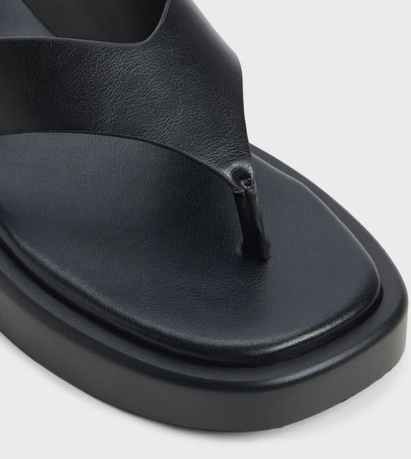 Call it Spring Call It Spring - Black Flat Sandals