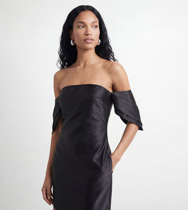 ويرهاوس ويرهاوس - أسود Midi Dresses