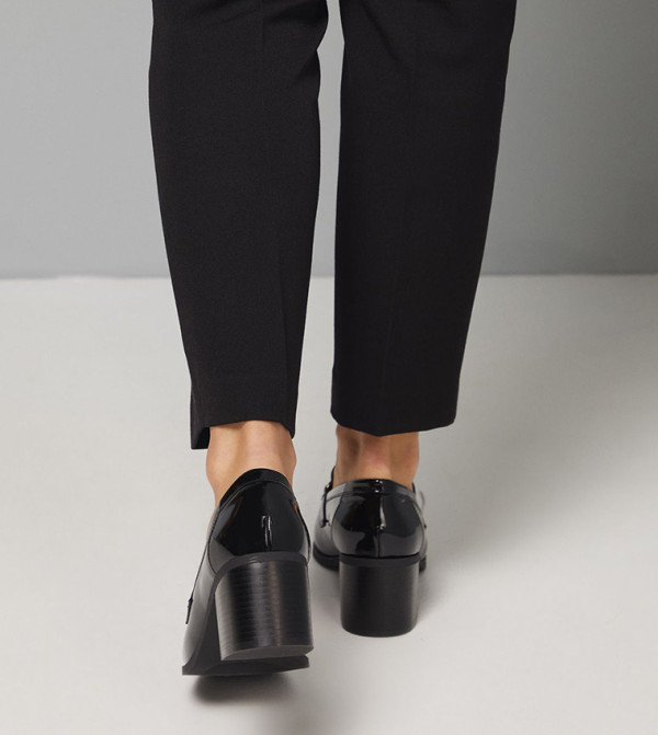 واليس - اوتليت - أسود أحذية بكعب