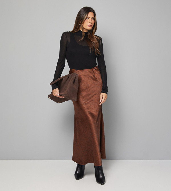 واليس واليس - بني Maxi Skirts