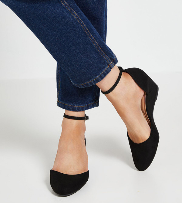 Wallis Wallis - BLACK Pumps