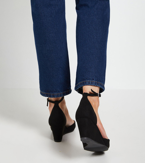 Wallis Wallis - BLACK Pumps