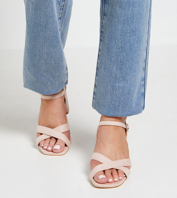 Wallis Wallis - Pink Heels
