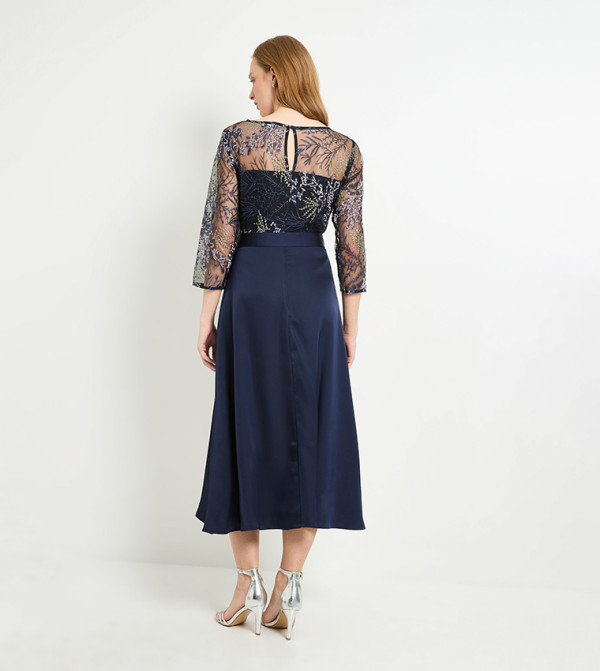 واليس   فساتين - كحلي Midi Dresses