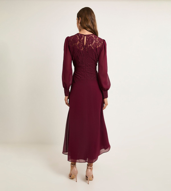 واليس   فساتين ميدي  - خمري  Midi Dresses
