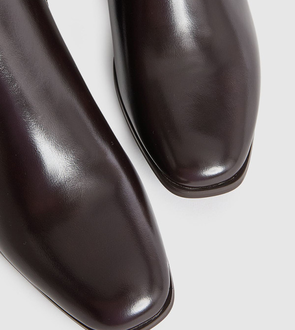 واليس   بوت لمنتصف الساق - بني  Mid Calf Boots