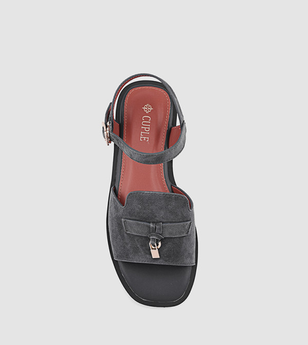 كابلي كابلي - فحمي Flat Sandals